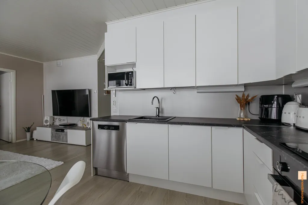 Köök - Modern 1st Floor Apartment with Sauna in Kärki