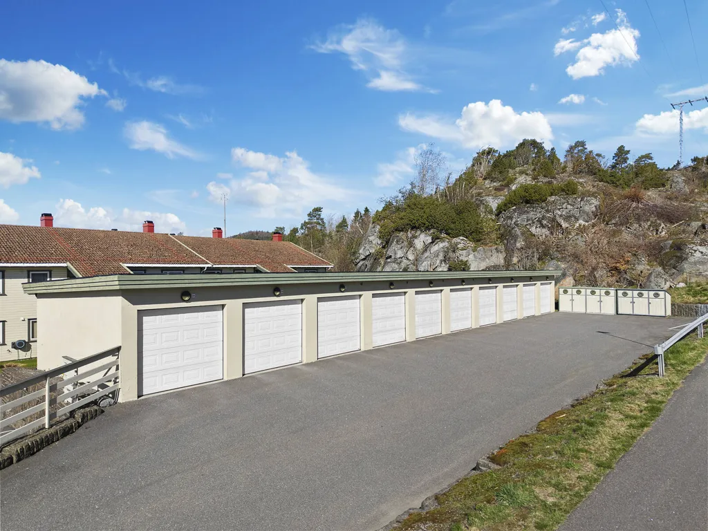 Välivaade - Apartment with Balcony in Tveteneåsen