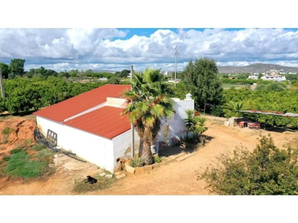 Vue aérienne - Approved Project Land with Beach Proximity in Quarteira