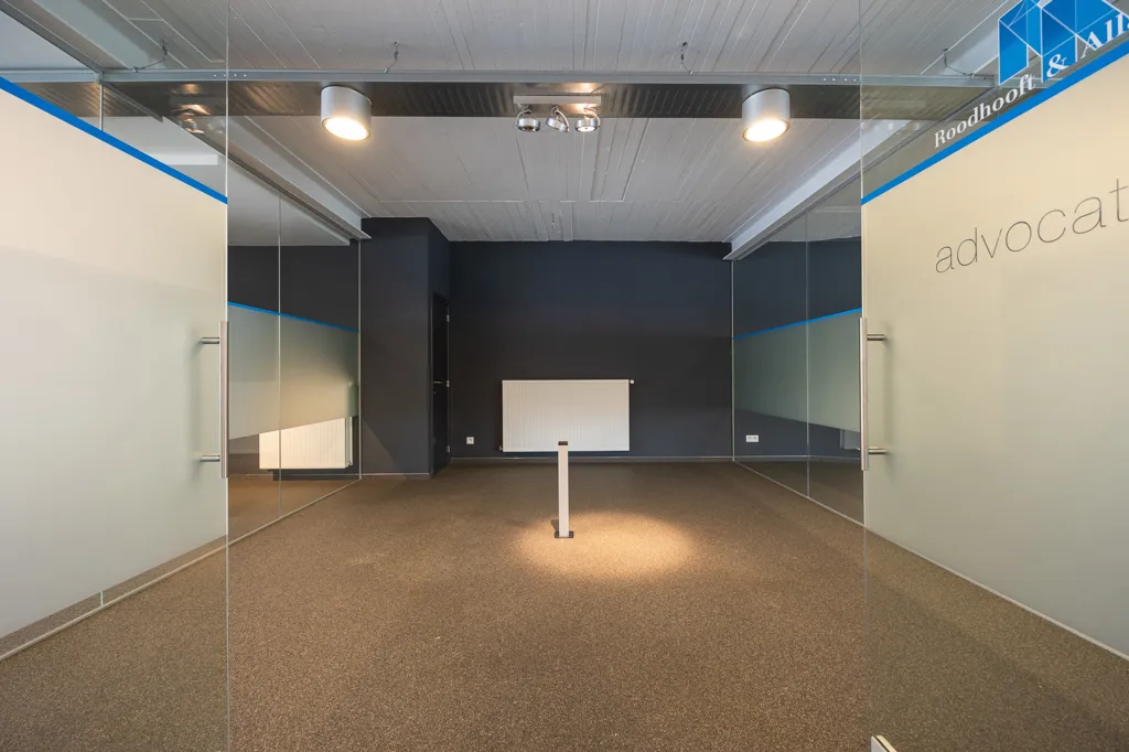 Studio - Commercial Space with Large Frontage in Herentals