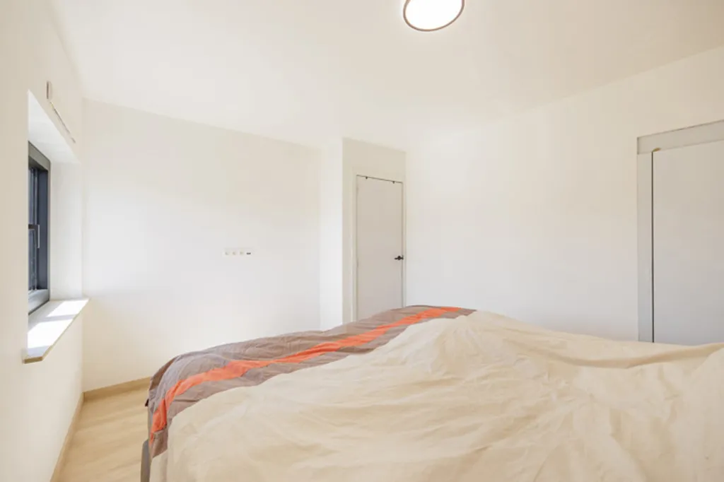 Chambres - Maison Énergétique avec Jardin et Garage à Zevendonk
