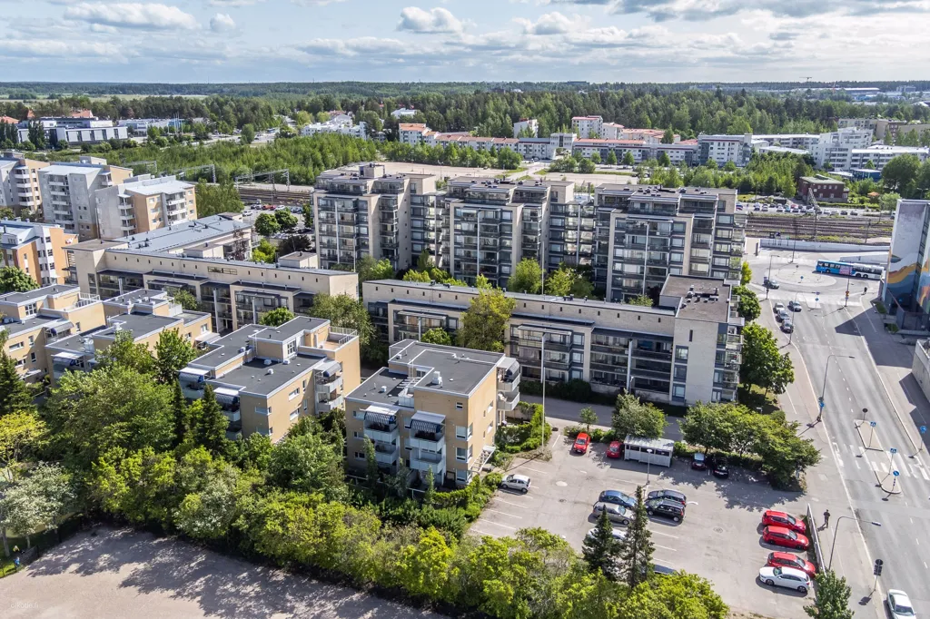 Õhuvaade - Renovated Flat with Sauna in Tikkurila