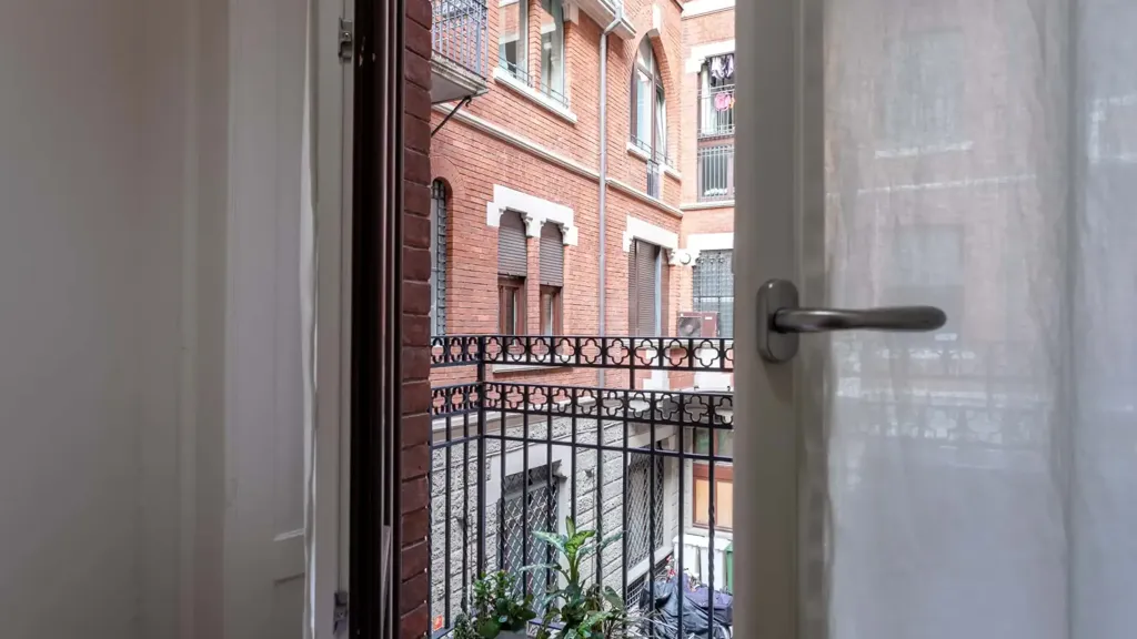 balcony
