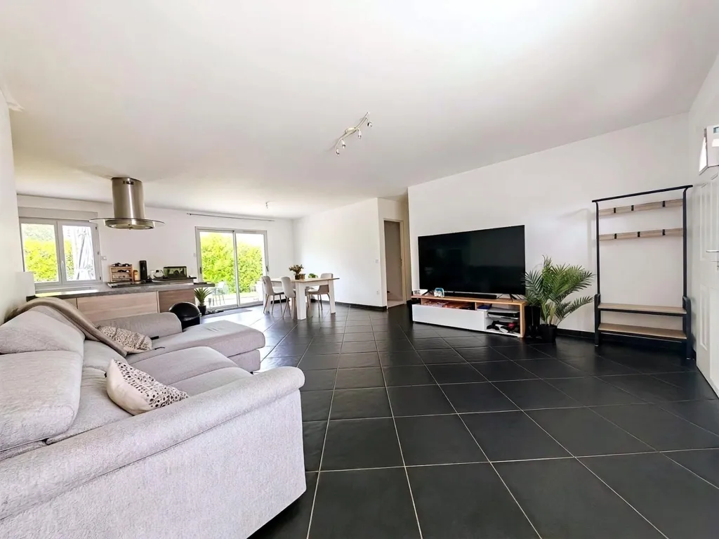 Séjour - Maison de 5 Pièces avec Terrasse à Beaumont