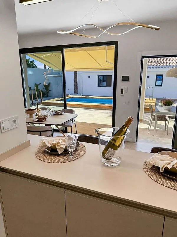 Köök - Chalet with Pool in Casco Antiguo