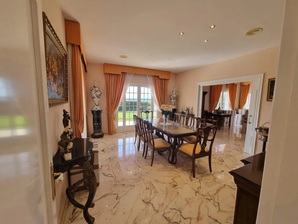 Söögituba - Chalet with Sea Views in L'Ametlla de Mar
