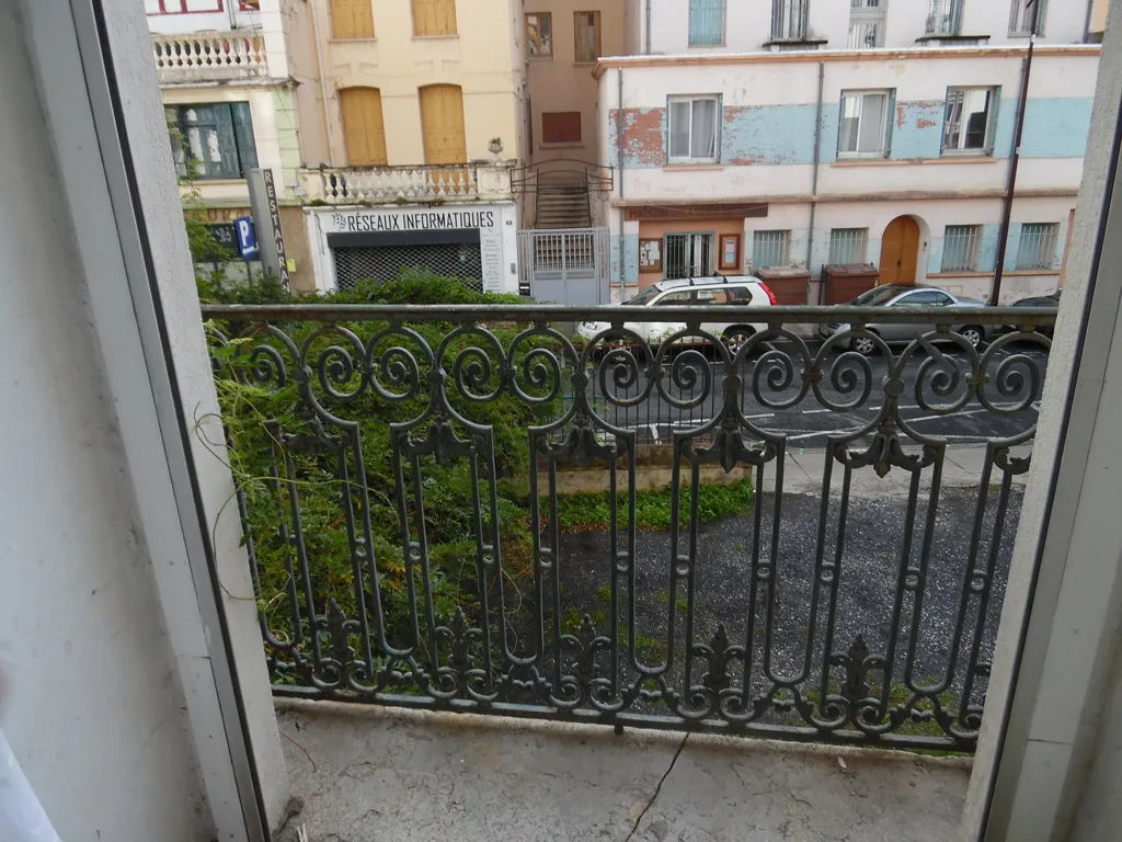 Balcon - Studio Meublé en Centre-Ville avec Ascenseur