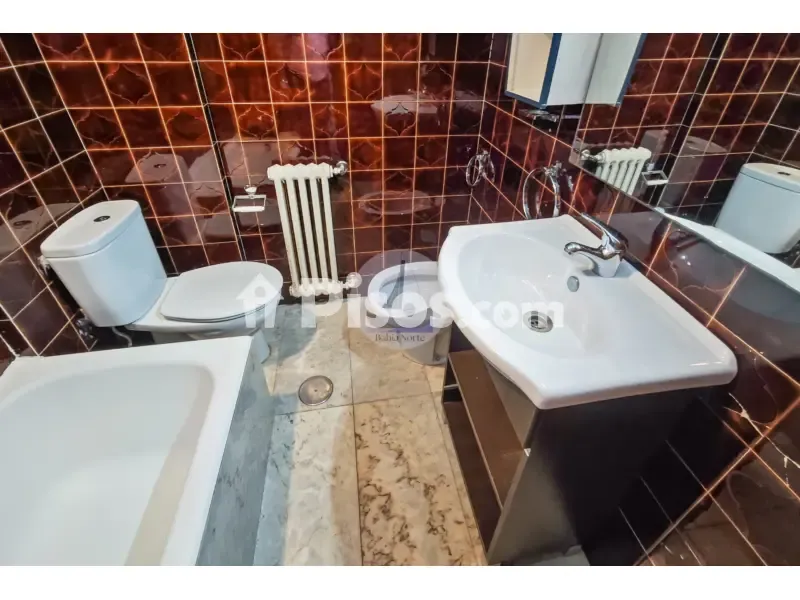 Vannitoad - Apartment with Terrace in Oviedo Centre