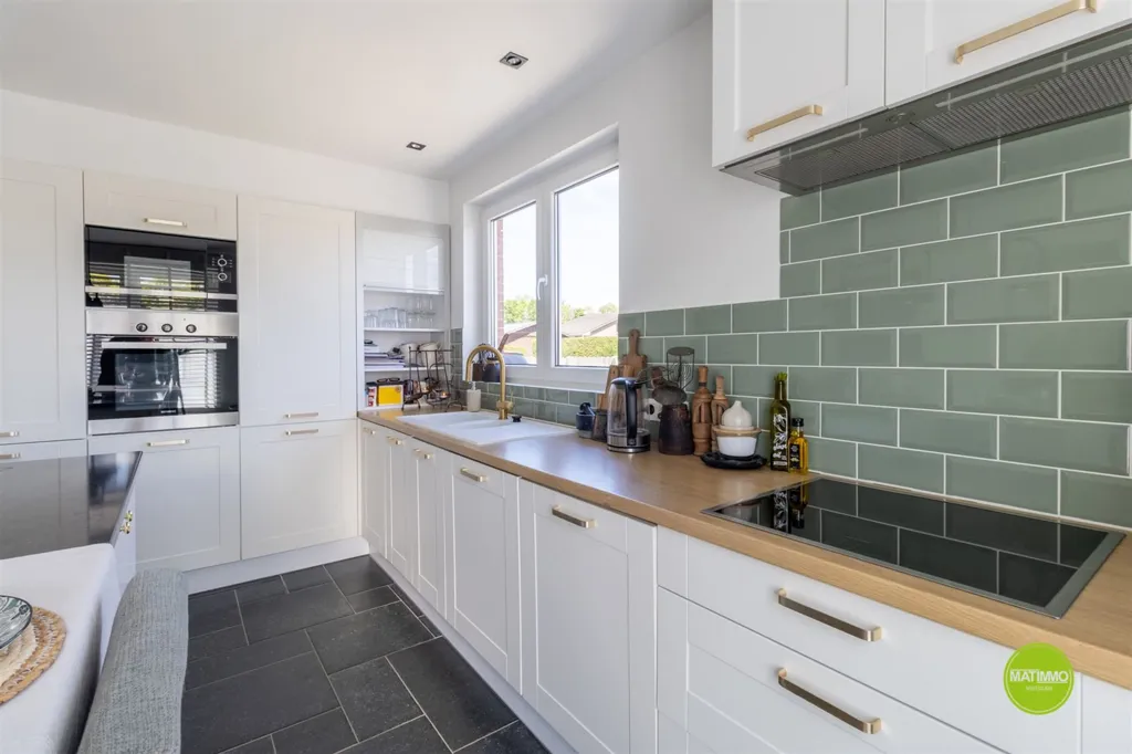 Cucina - Renovated House with Sauna in Olen