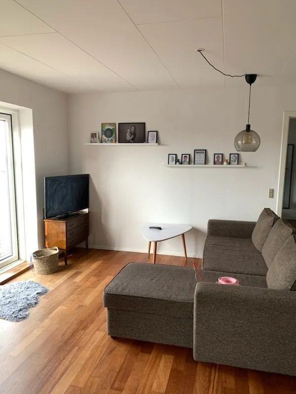 Elutuba - Bright 2-Bed Flat with Balcony in Grenaa