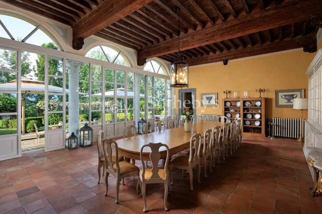 Salle à manger - 16th-Century Villa with Wellness Area near Lucca