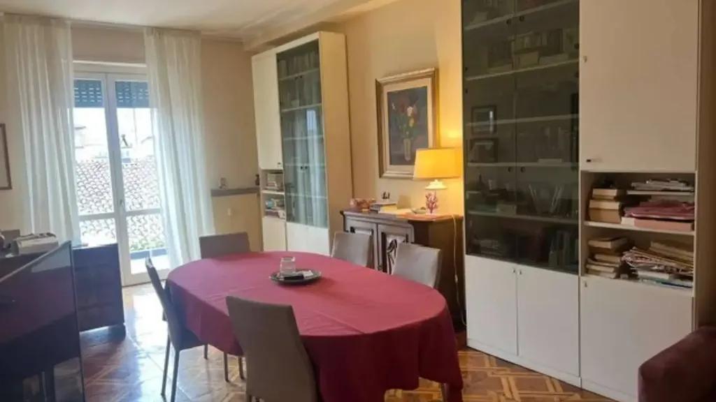 Söögituba - Apartment with Balcony in Piacenza