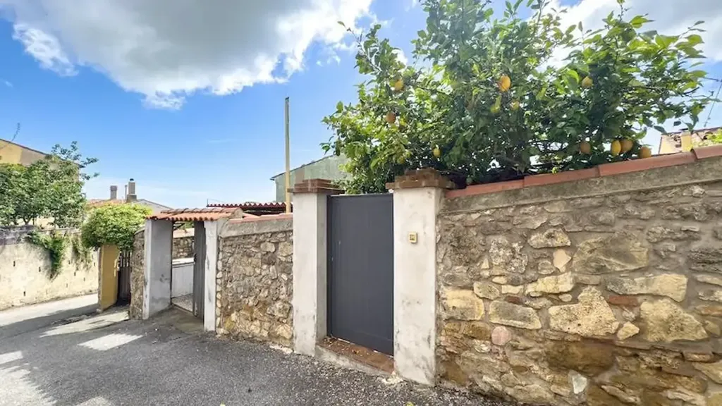 Välivaade - Rustic Terraced Apartments in Rosignano Marittimo