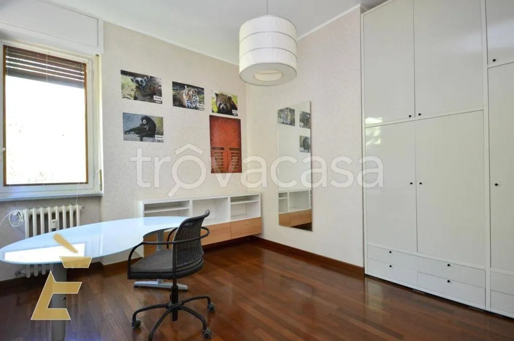 Kabinet - Penthouse with Panoramic View in Moncalieri