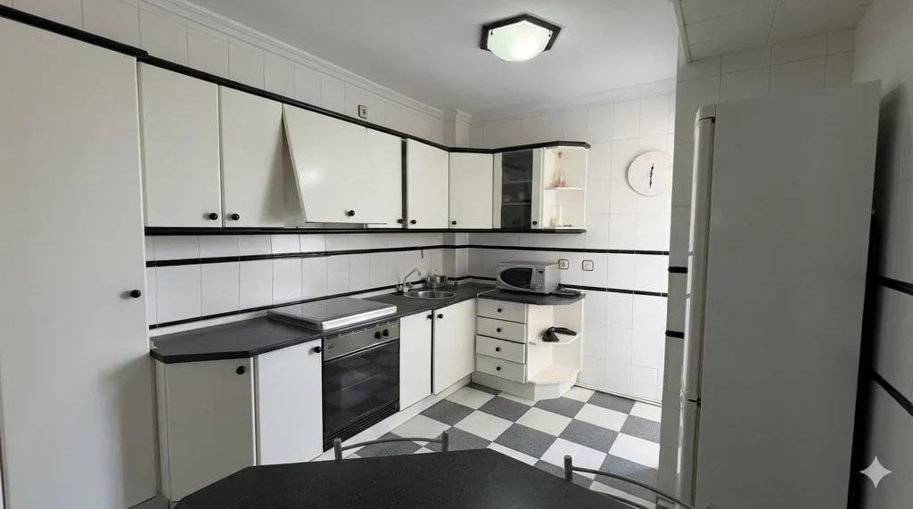 Kitchen - Apartment with Ascensor in Huelva