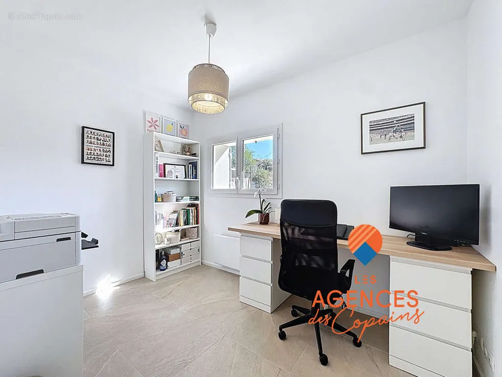 Kabinet - High-End Villa with Terrace in La Serinette
