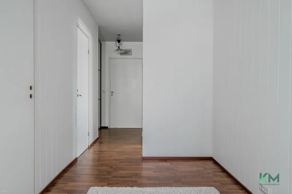 Entrée - Compact Apartment with Balcony in Havukoski, Vantaa