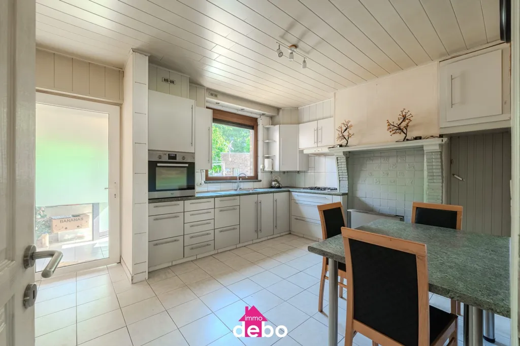 Köök - Charming House with Garden in Hulste