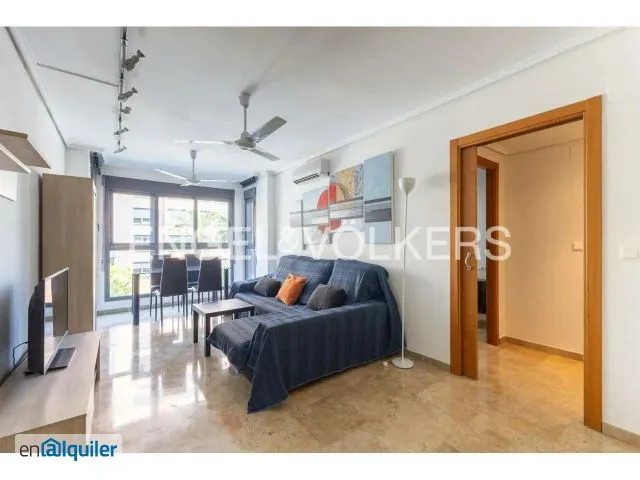 Elutuba - Apartment with Garage in Russafa–Eixample, Valencia