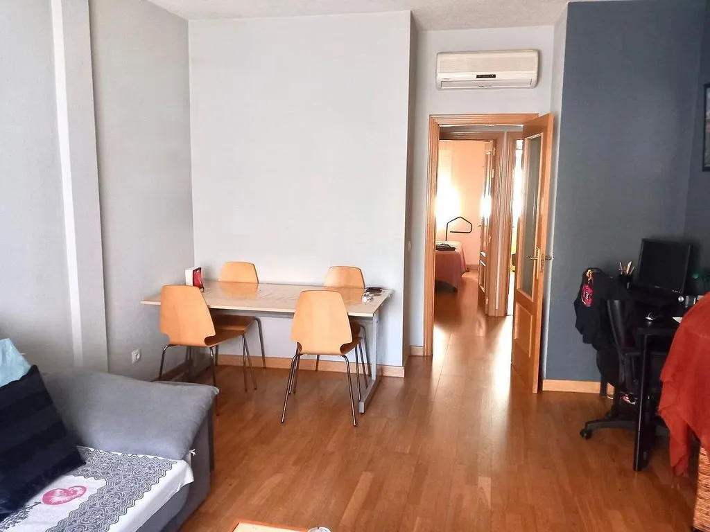 Séjour - 1-Bedroom Apartment with Balcony in San Diego