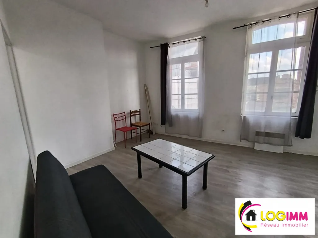 Séjour - Appartement Meublé à Solesmes