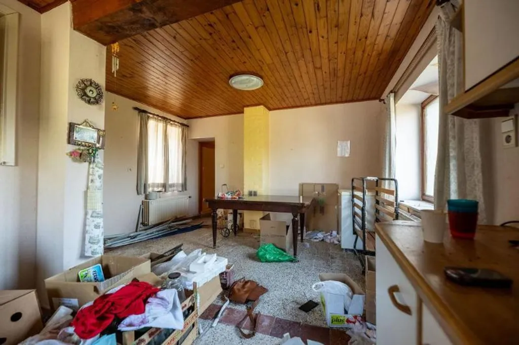 Salle à manger - Maison en Pierre à Rénover à Ouffet
