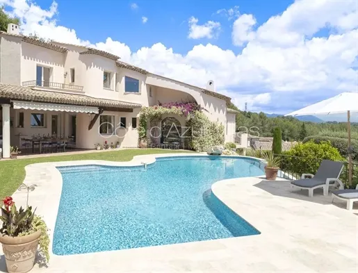 Piscina - Renovated Villa with Pool in Valbonne