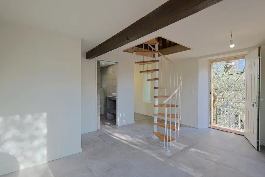 Esik - Luxury House with Pool in Vallauris