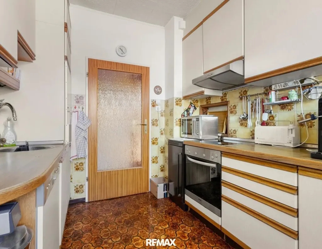 Cuisine - Elegant House with Pool in Feldkirchen