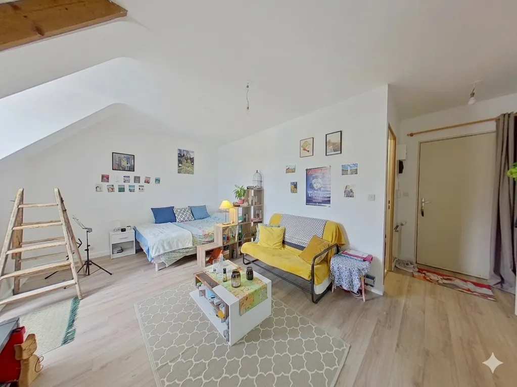 Elutuba - 1-Bed Flat with Balcony in Tours Centre
