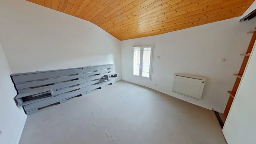 Toad - Town House with Courtyard in Châteauneuf