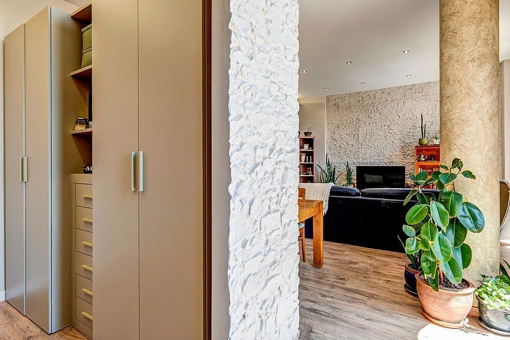 Esik - Apartment with Industrial Charm in Igualada Centre