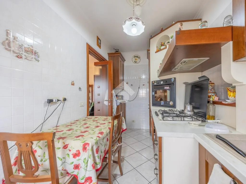 Söögituba - 3-Bedroom Apartment with Balcony in Settecamini