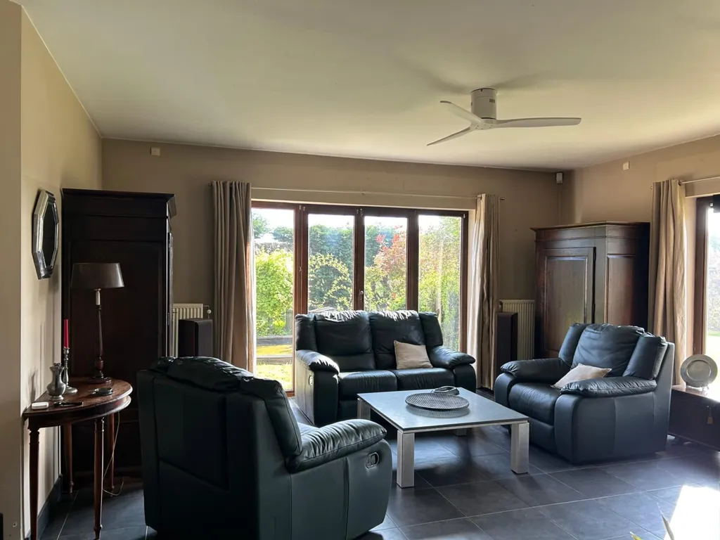 Living Room - Spacious House with Garden in Oud-Heverlee