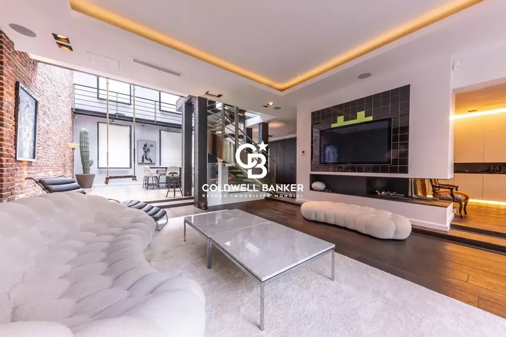 Elutuba - Contemporary Mansion with Rooftop Terrace in Paris 17th