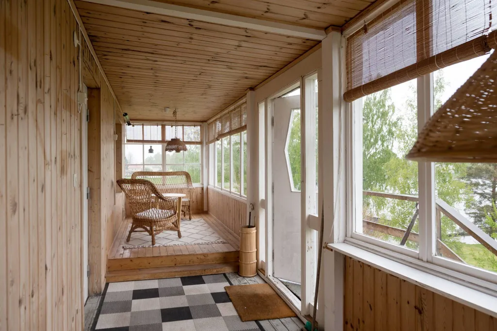 Terrass - Villa with Lakefront in Söderbärke