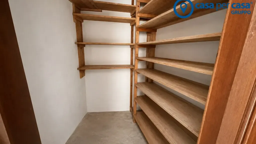 Pièces - Modern Flat with Terrace in Adria