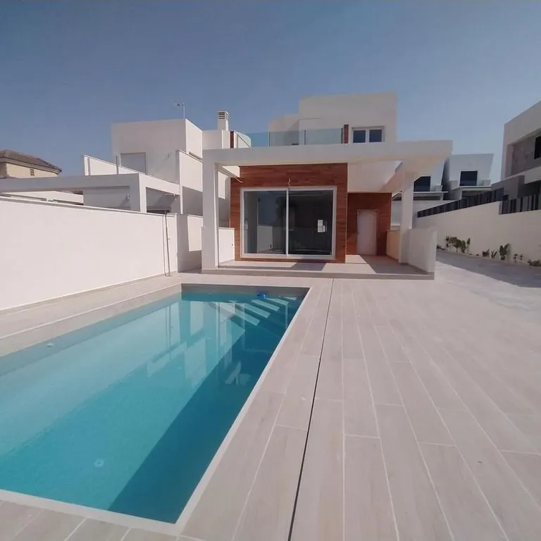 Piscina - Luxury Villa with Pool in Torrevieja