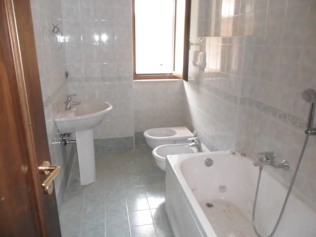 Salles de bain - Apartment with 150m² Terrace in Mercogliano