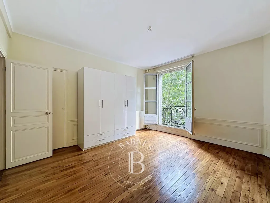 Chambres - Appartement Luxe avec Vue sur la Ville près de la Tour Eiffel