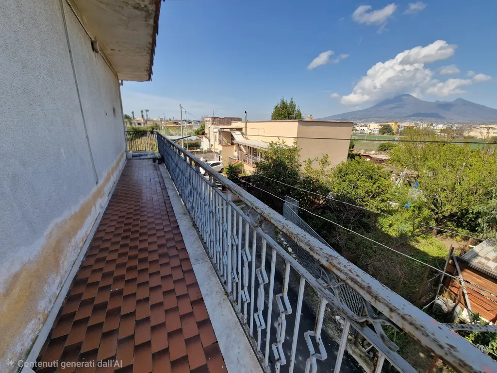 Balcone - Apartment to Renovate in Pompeii