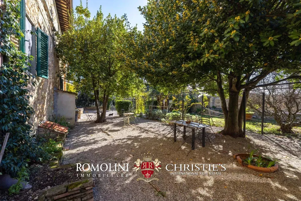 Aed - Historical Villa with Pool in Chianti Hills