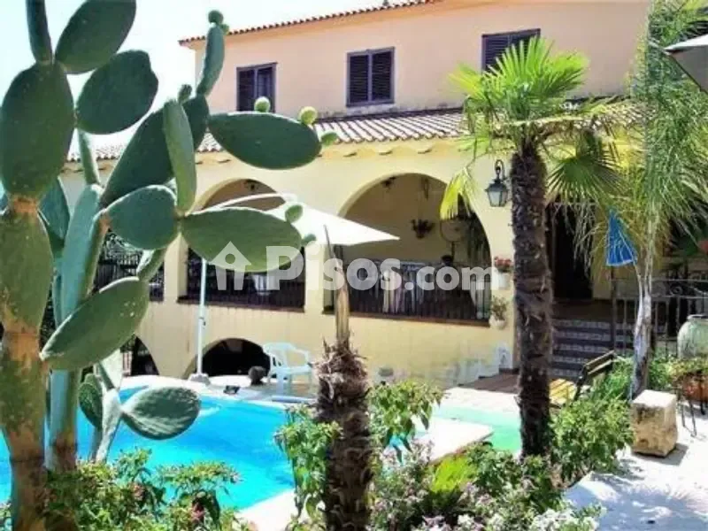 Piscina - Chalet with Mountain Views in Ròtova
