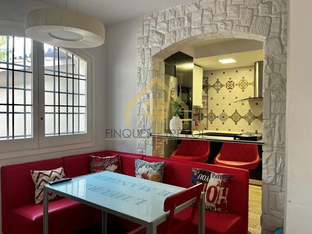 Dining Room - Luxury House with Pool in La Garriga