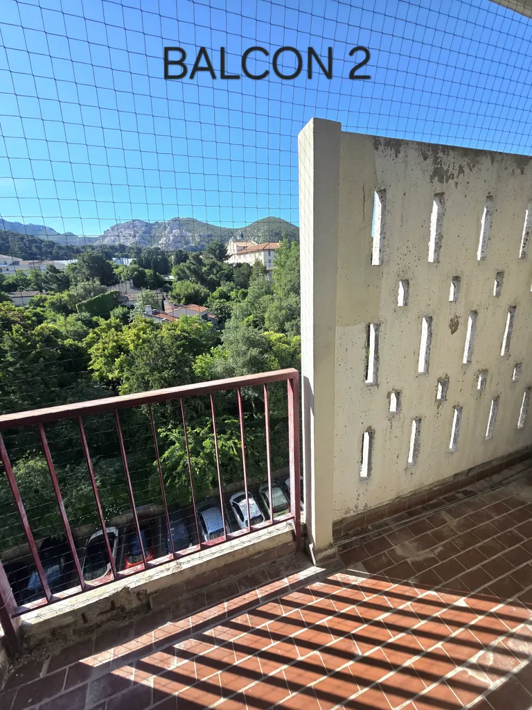 Balcony - T3/4 with Terraces in St Tronc, Marseille