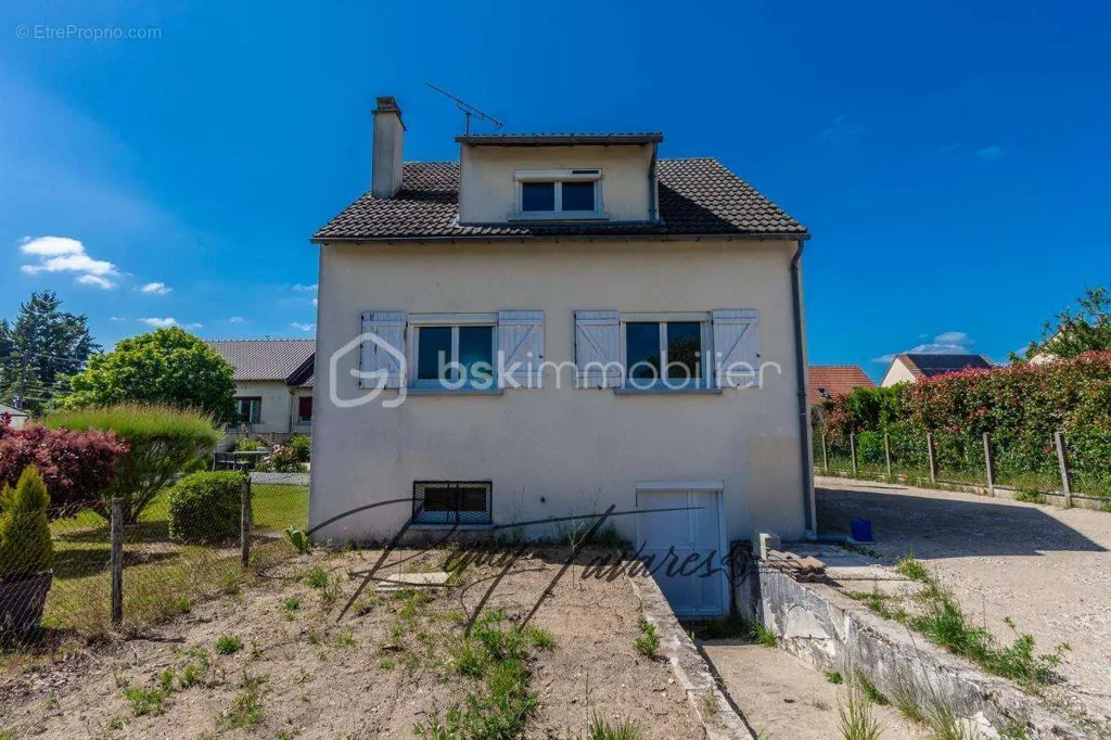 Extérieur - Maison rénovée avec jardin et sous-sol total à Nemours