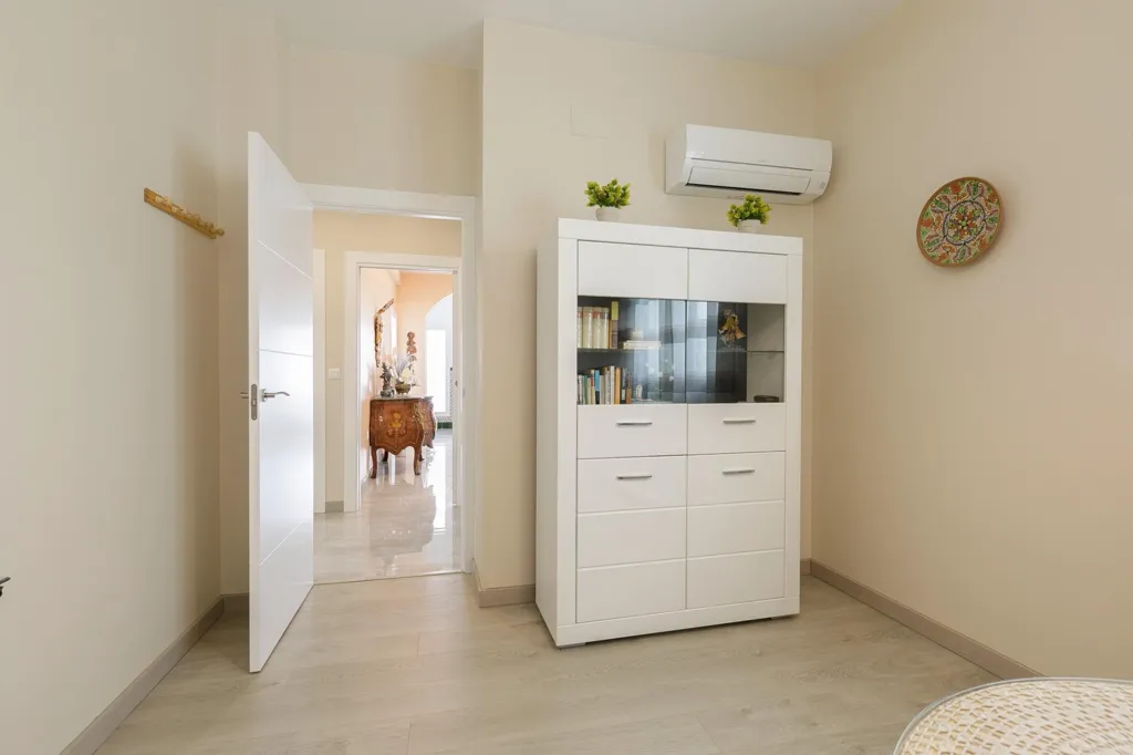 Entrée - Contemporary Chalet with Pool in Historic Centre