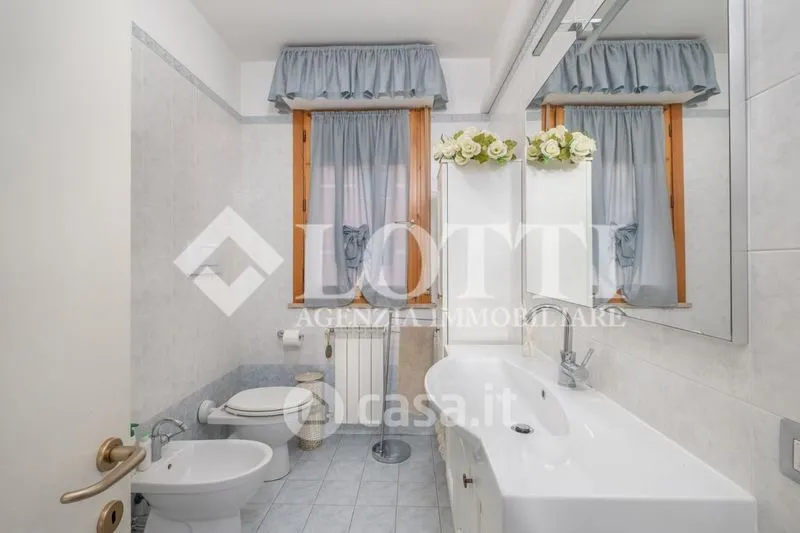 Vannitoad - Triplex with Terrace in Pontedera