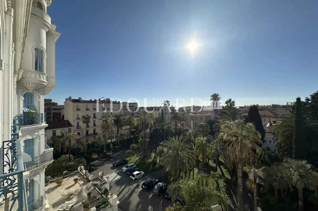 Balcone - Occupied Viager Apartment with Panoramic View in Menton