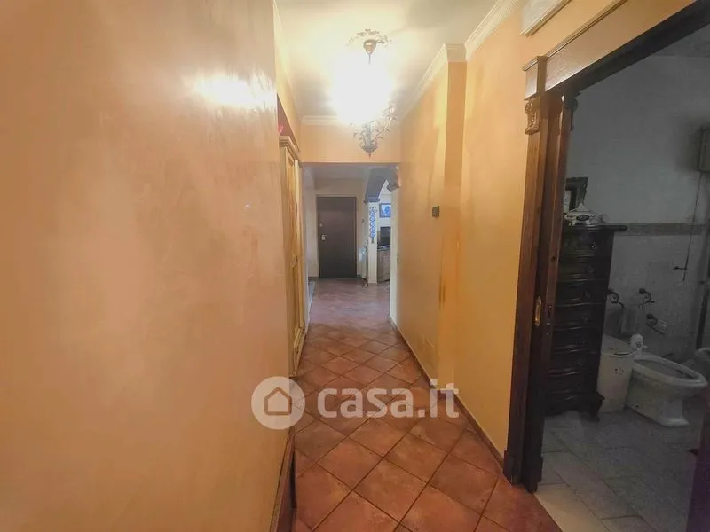 Esik - Apartment with Balcony in Catania
